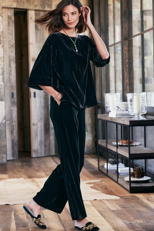 Soft Surroundings EVelvet Styles | three quarter length-Aria Velvet Top